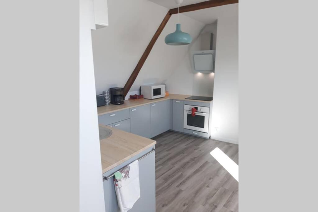 Appartement dans maison de 1789 au centre de Vitré Exterior foto