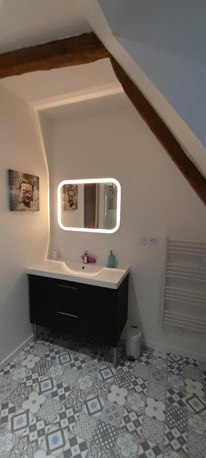 Appartement dans maison de 1789 au centre de Vitré Exterior foto